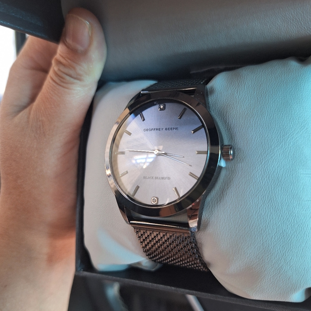 Watch - Picture 3 of 5